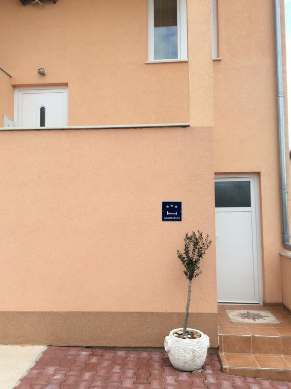 Apartments Dumina Μούρτερ Εξωτερικό φωτογραφία